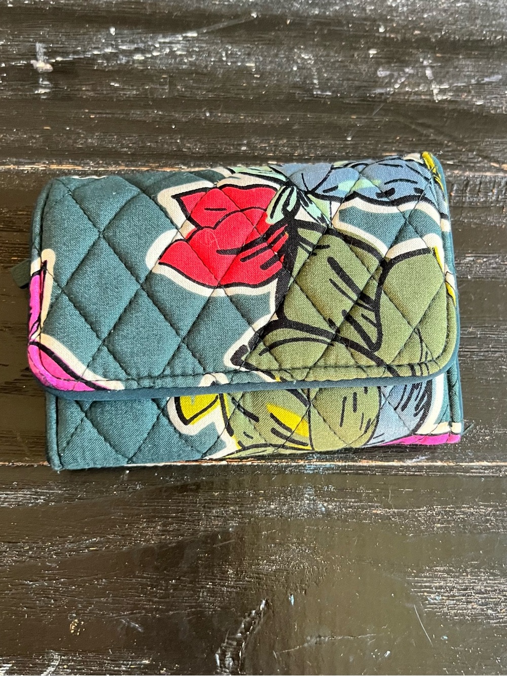 Vera Bradley trifold Floral Quilted Wallet RFID - Picture 2 of 12